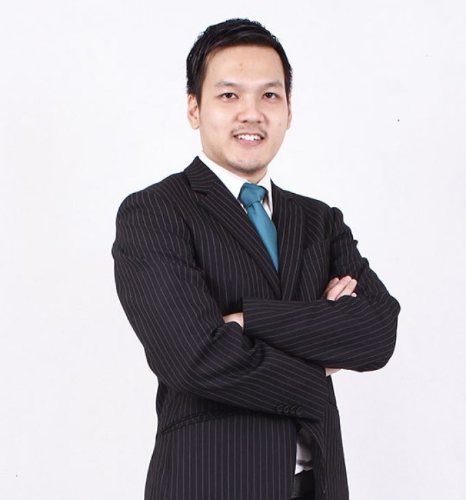 Dr. Lee Wayn Juen (Dental Surgeon)