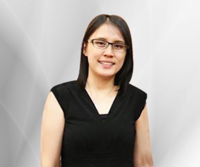 Dr. Sia Nin (Dental Surgeon)