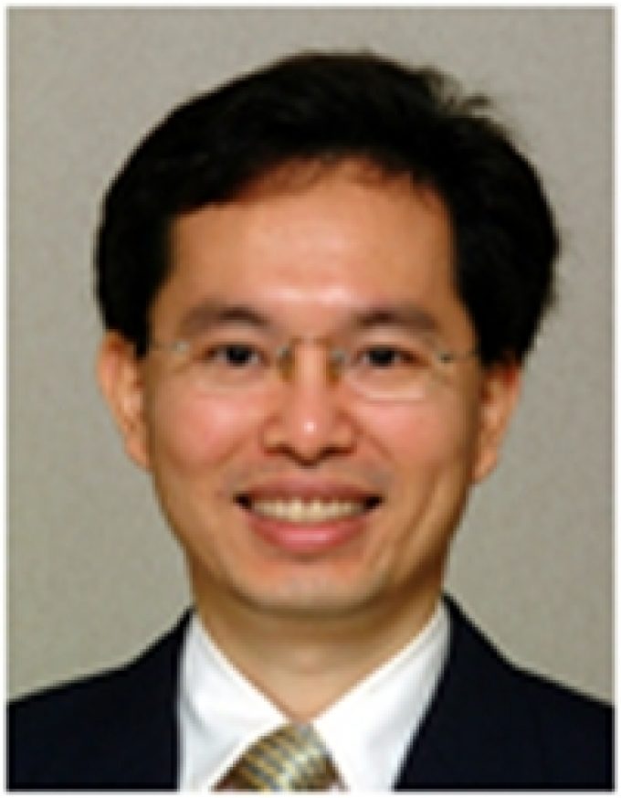 Dr Wong Yiing Cheong (Ophthalmologist)