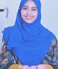 Dr. Mawarni Abdul Jalil (Dental Surgeon)