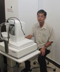 Dr. Tiong Tung Hui (Ophthalmologist)